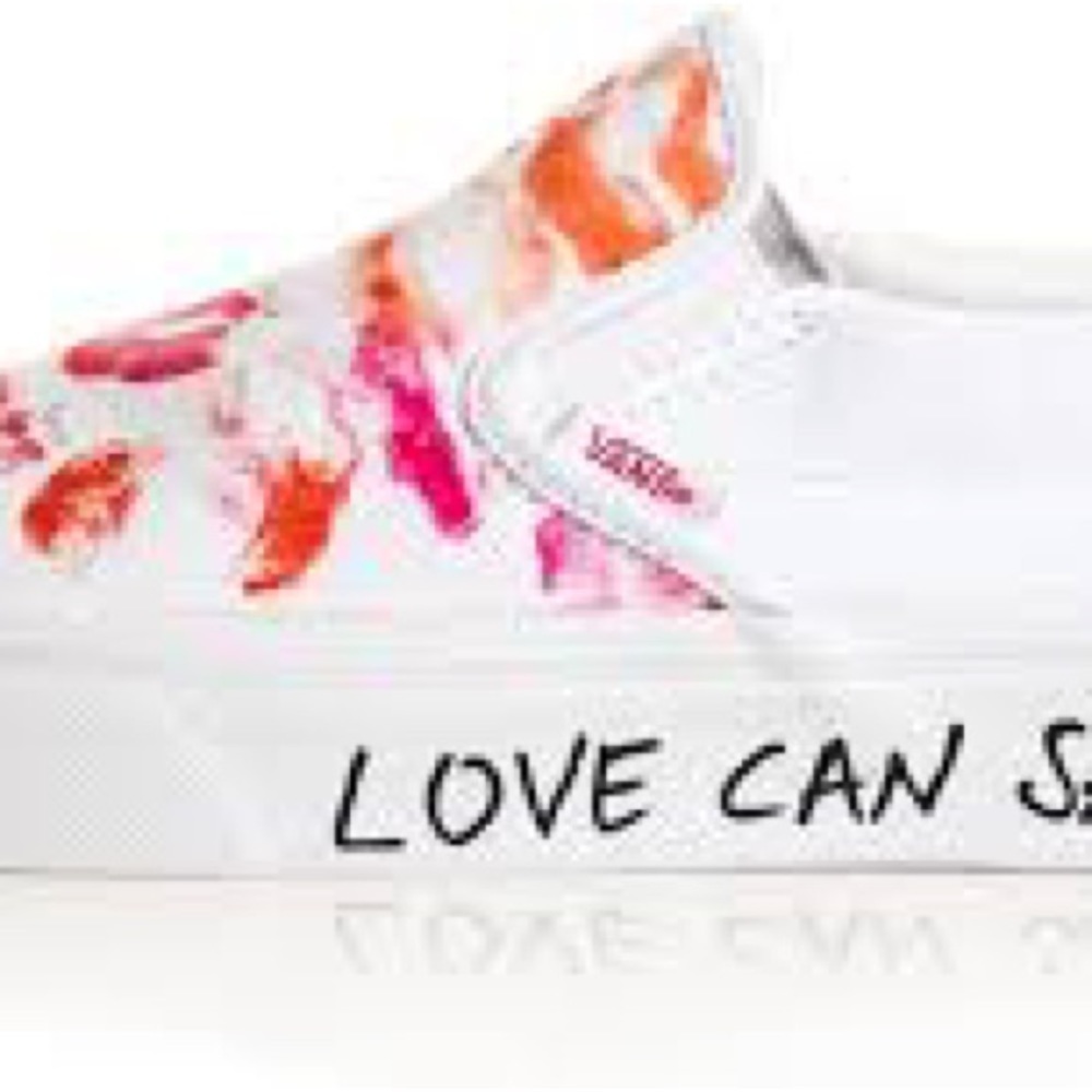 #55❤️ Brand new Vans Sara Lorusso slip on sneakers - Picture 3 of 9